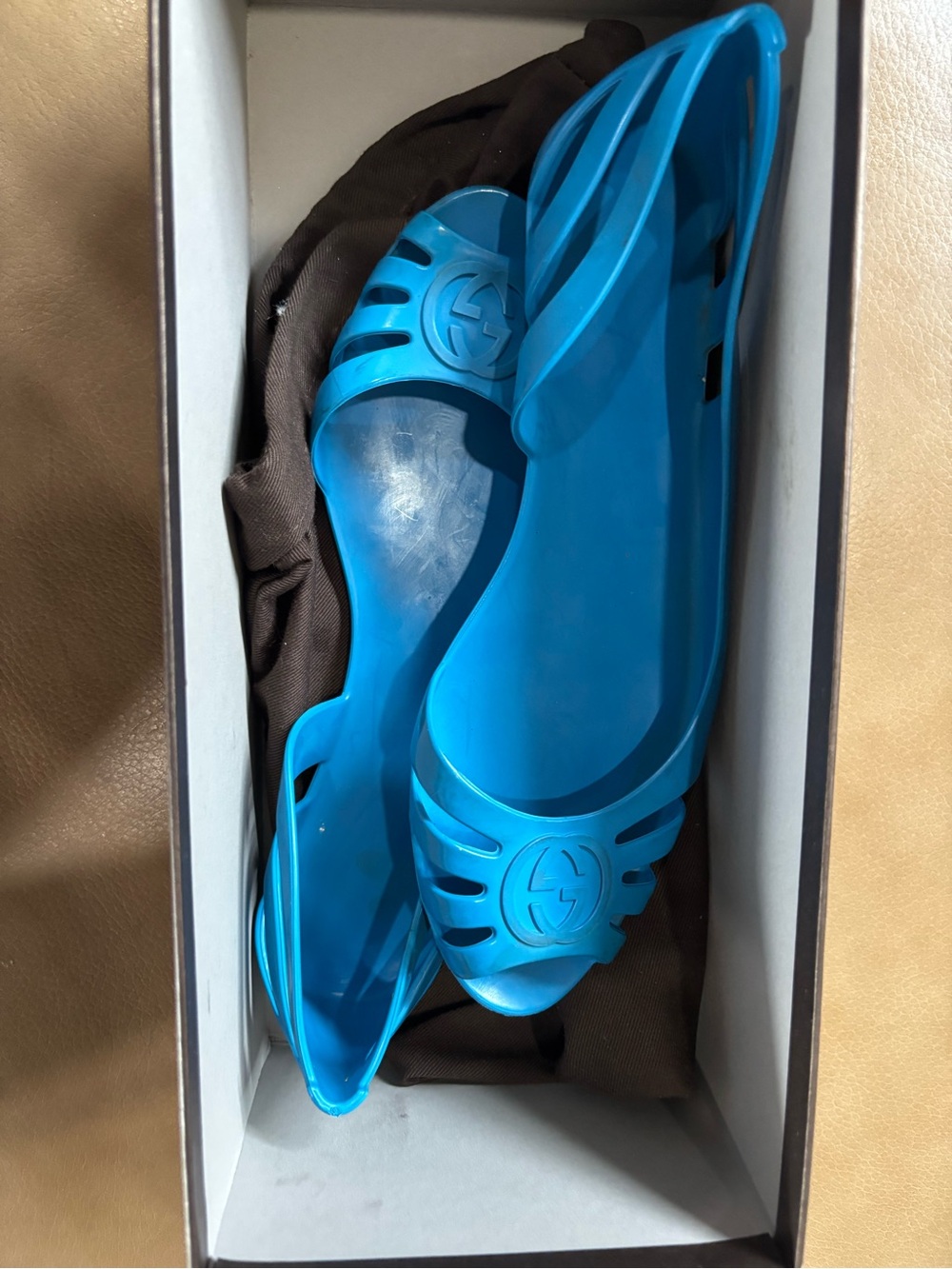 Gucci authentic Turquoise Jelly Flat Sandal for beach size 36 size 6 - Picture 2 of 10